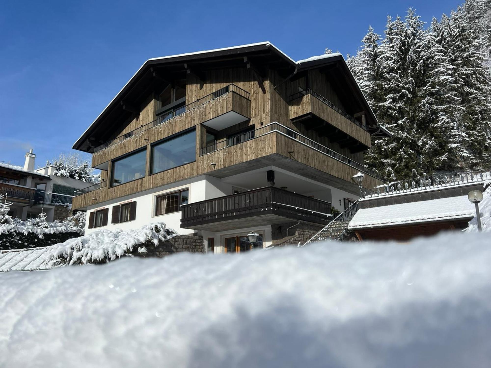 Enjoy Dolomites - Chalet Santa Cristina Val Gardena Exterior foto